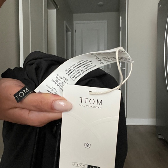 MOTF Elegant Black One-Shoulder Dress - Picture 6 of 6